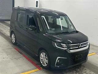Mitsubishi Delica 2023