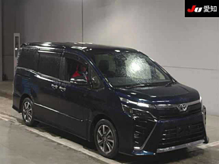 Toyota Voxy 2020