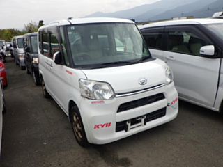 Daihatsu Tanto 2015