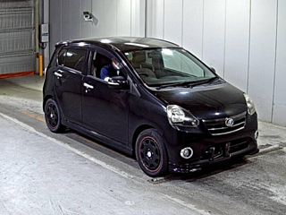 Daihatsu Mira 2012
