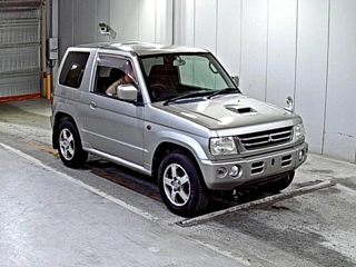 Mitsubishi Pajero 2004