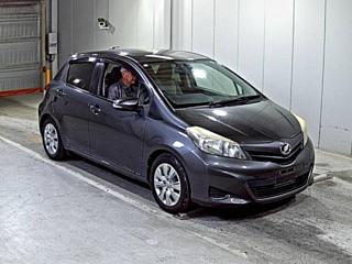 Toyota Vitz 2011
