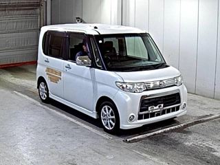 Daihatsu Tanto 2013
