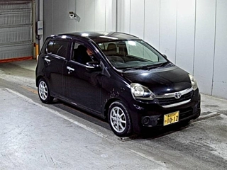 Toyota Pixis 2013