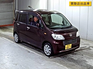 Daihatsu Tanto 2011