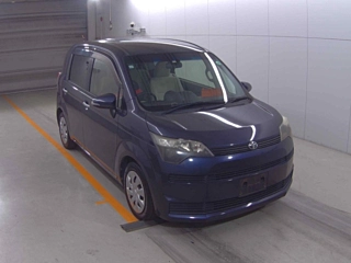 Toyota Spade 2013