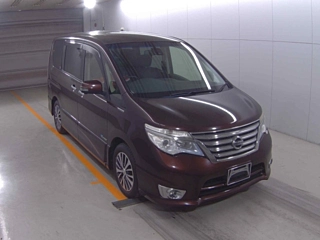 Nissan Serena 2015
