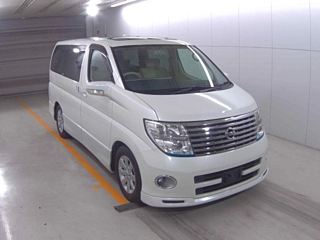 Nissan Elgrand 2005