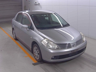 Nissan Tiida 2007