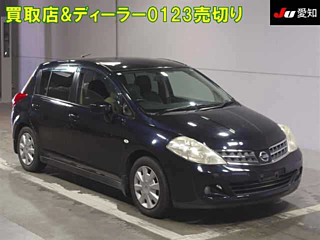 NISSAN TIIDA