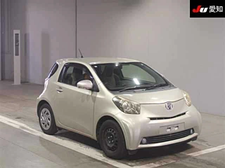 TOYOTA IQ