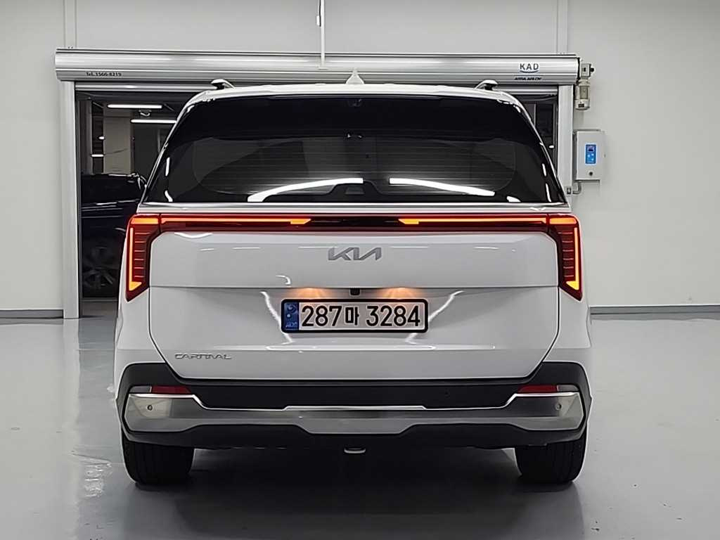 KIA CARNIVAL 2024