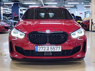 BMW 1-SERIES F40 2022