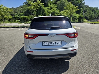 SAMSUNG QM6 2020