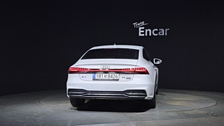 AUDI A7 4K 2020
