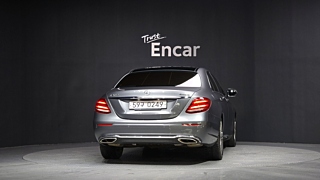MERCEDES BENZ E-CLASS W213 2016