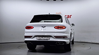 BENTLEY BENTAYGA 2022