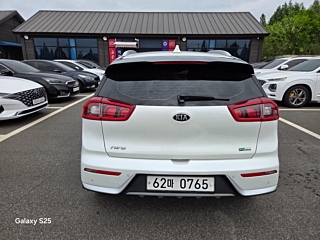 KIA NIRO 2016