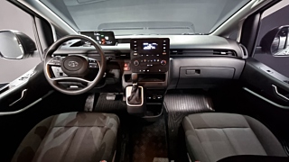 HYUNDAI STARIA 2023