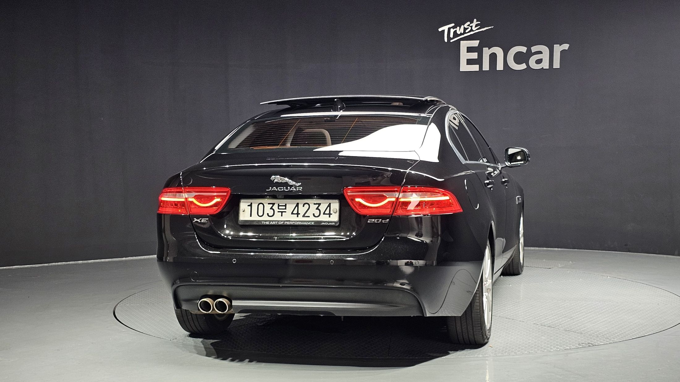 JAGUAR XE 2017
