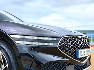 GENESIS G90 RS4 2022