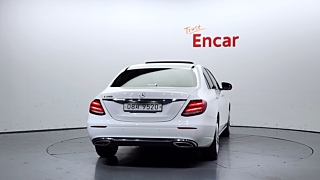 MERCEDES BENZ E-CLASS W213 2017