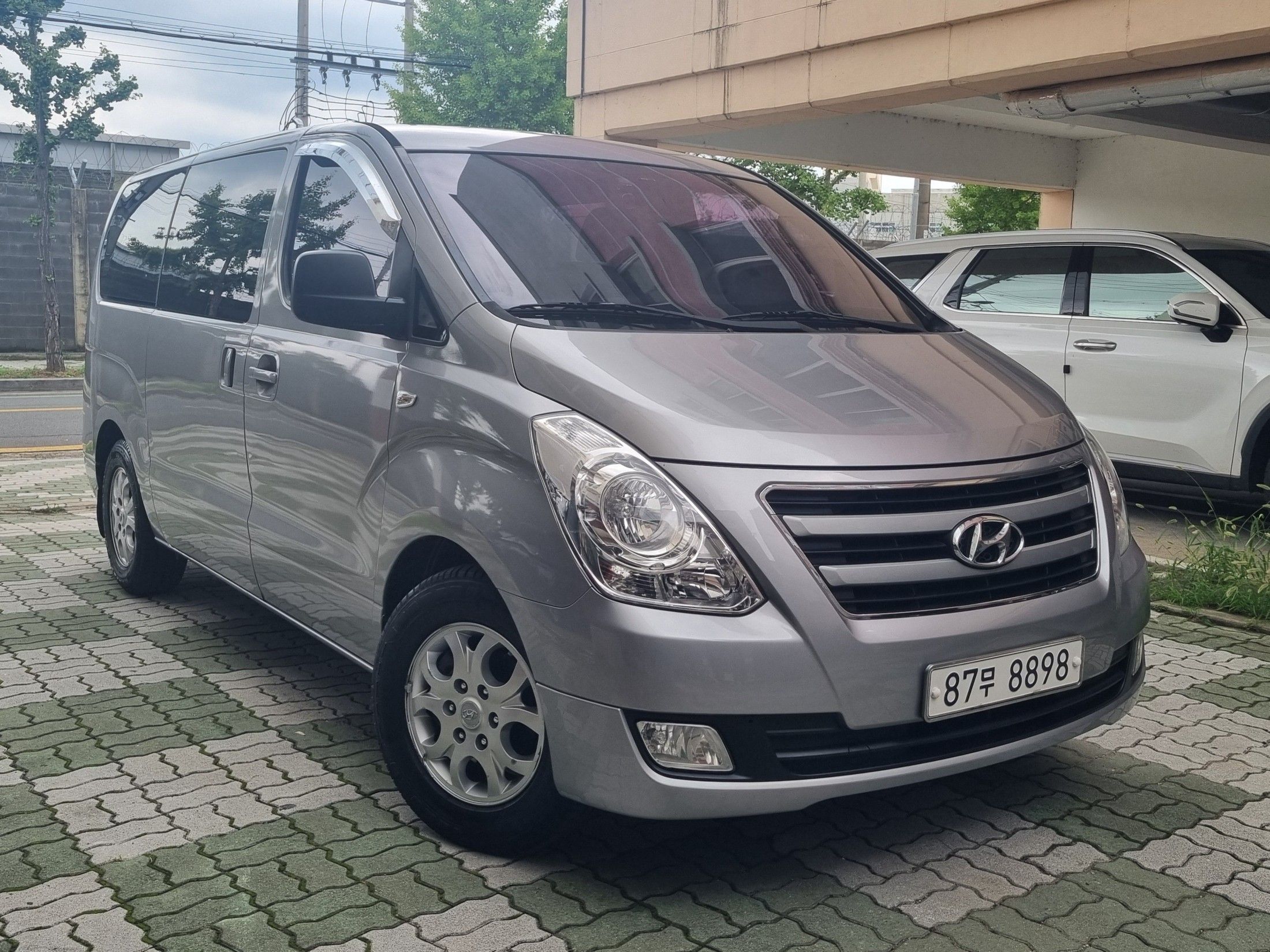 HYUNDAI STAREX GRAND 2016