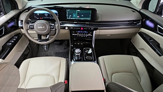 KIA CARNIVAL 2023