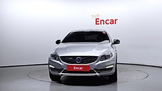 VOLVO V60 CROSS COUNTRY 2016
