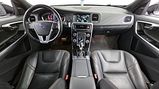 VOLVO V60 CROSS COUNTRY 2016