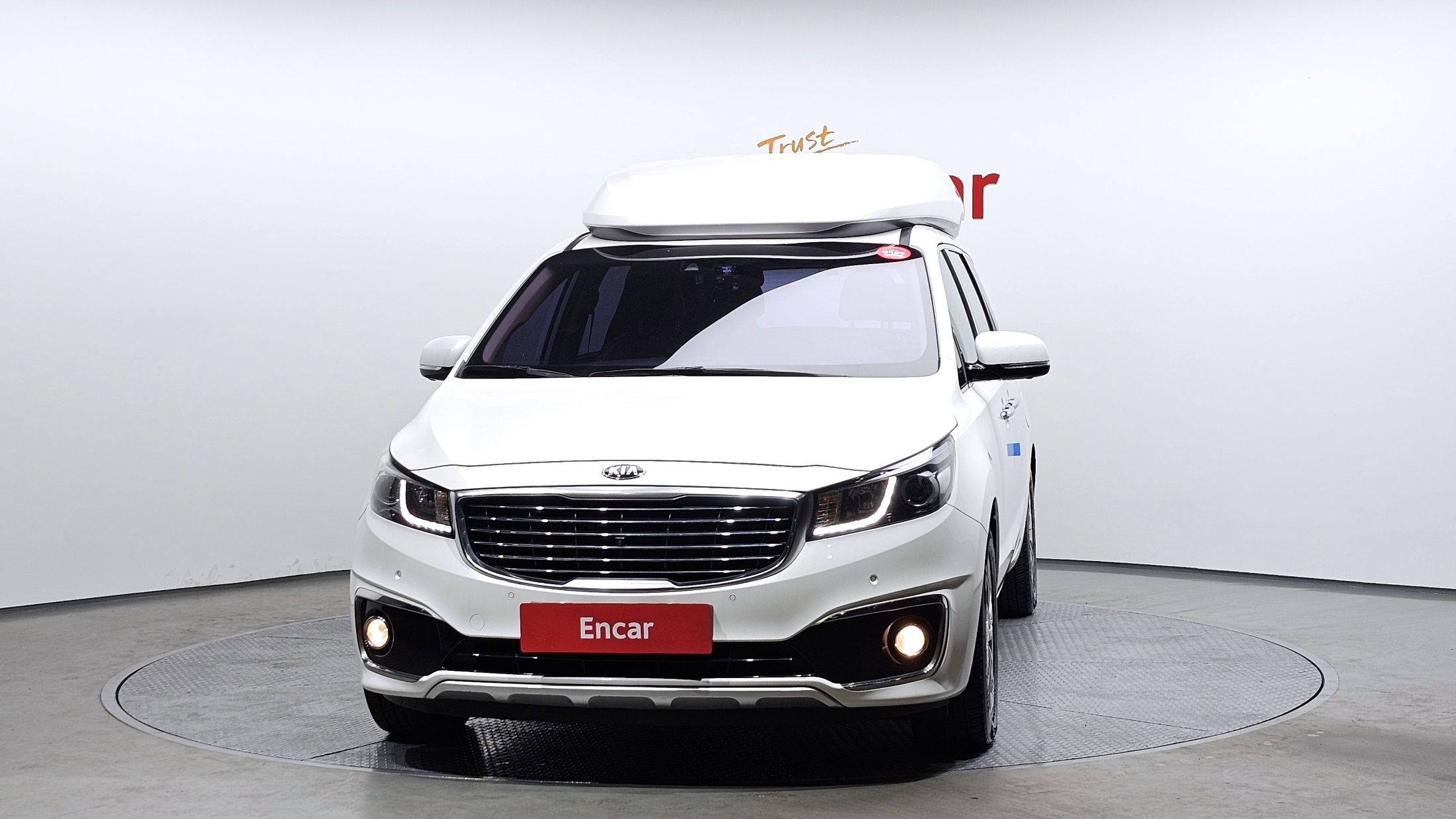 KIA CARNIVAL 2016
