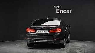 BMW 5-SERIES G30 2018
