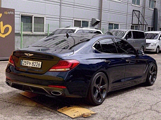 GENESIS G70 2018