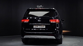 KIA CARNIVAL 2017