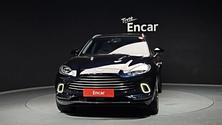 ASTON MARTIN DBX  2022