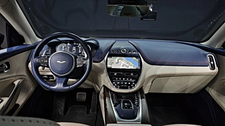 ASTON MARTIN DBX  4.0 V8 2022