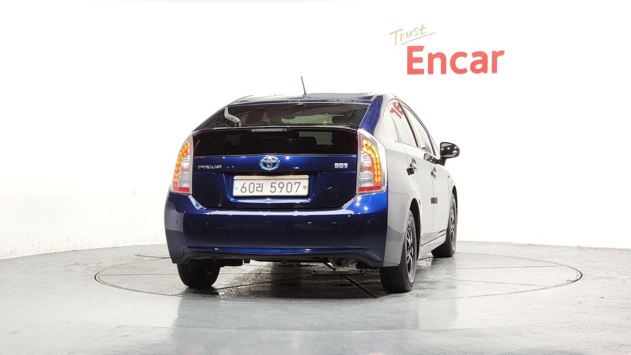 TOYOTA PRIUS 2015