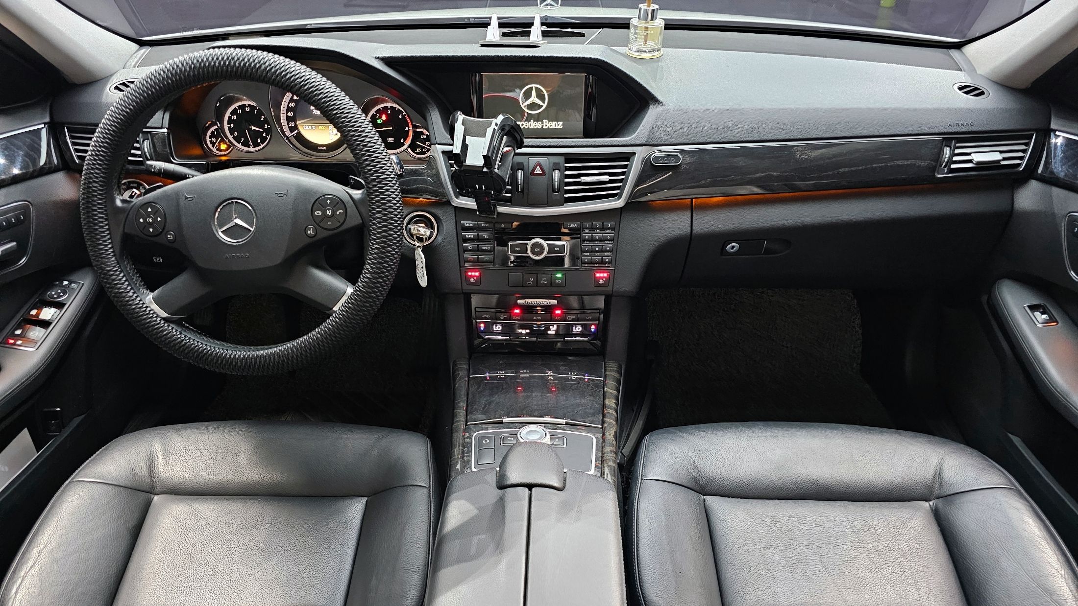 MERCEDES BENZ E-CLASS W212 2012
