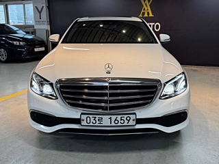 MERCEDES BENZ E-CLASS W213 2017