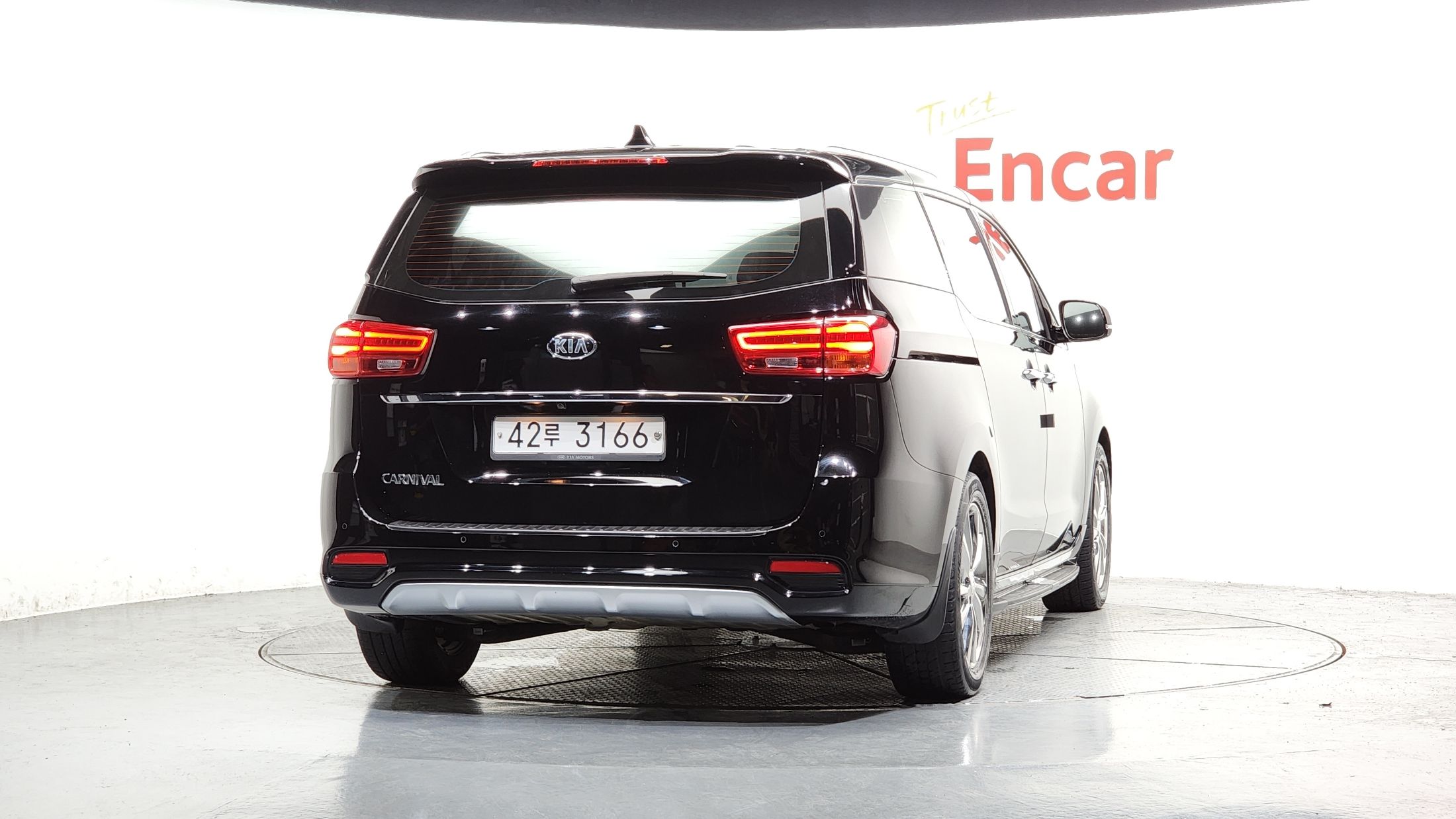 KIA CARNIVAL 2019