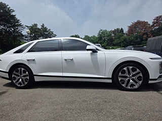 HYUNDAI GRANDEUR HYBRID GN7 2023