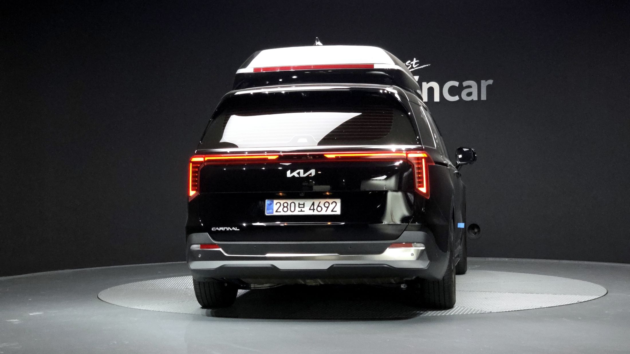 KIA CARNIVAL 2025