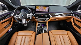BMW 5-SERIES G30 520i M Sport 2021