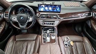 BMW 7-SERIES G11 2017