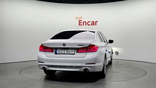 BMW 5-SERIES G30 2020