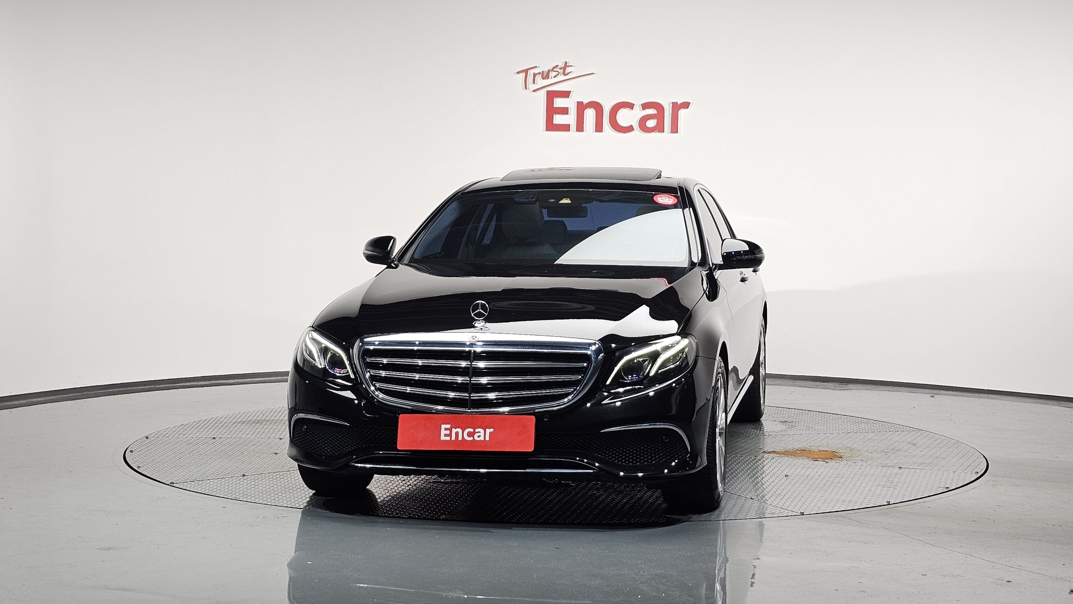 MERCEDES BENZ E-CLASS W213 2016