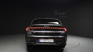 KIA K5  3 GENERATION 1.6 Turbo 2023