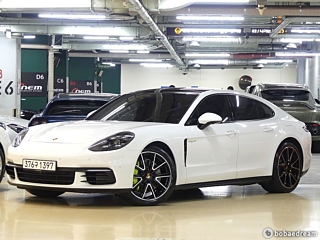 PORSCHE PANAMERA 971 2020