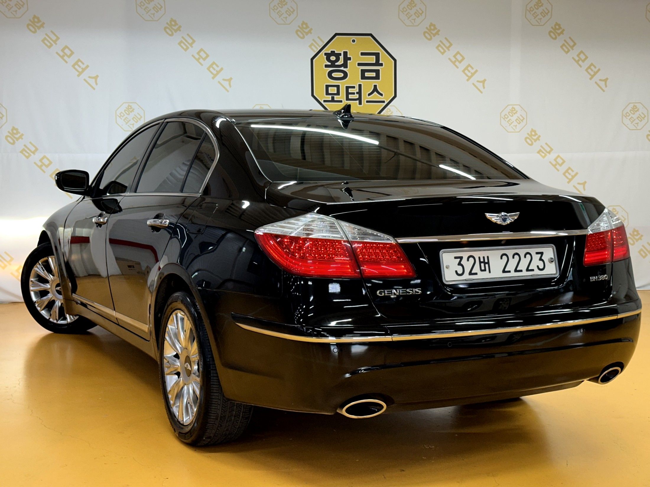 HYUNDAI GENESIS 2008