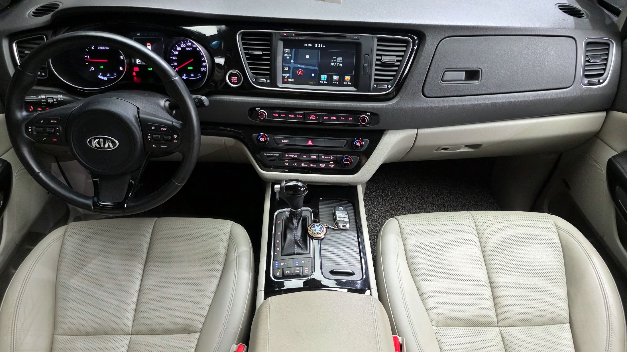 KIA CARNIVAL 2015